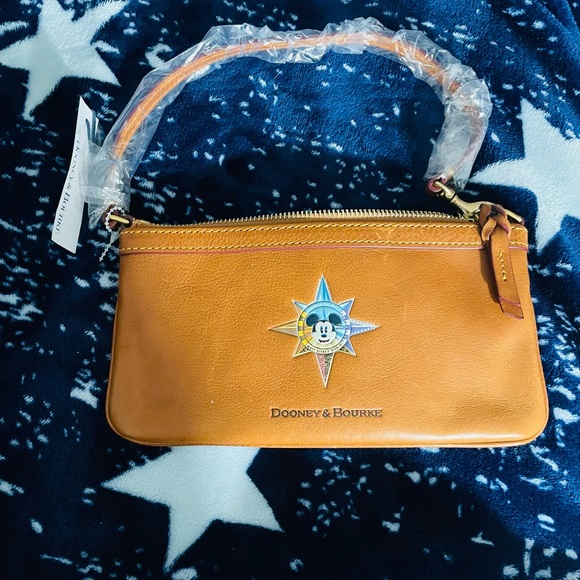 Mickey Mouse Leather Walt Disney World - Wristlet - Picture 1 of 3